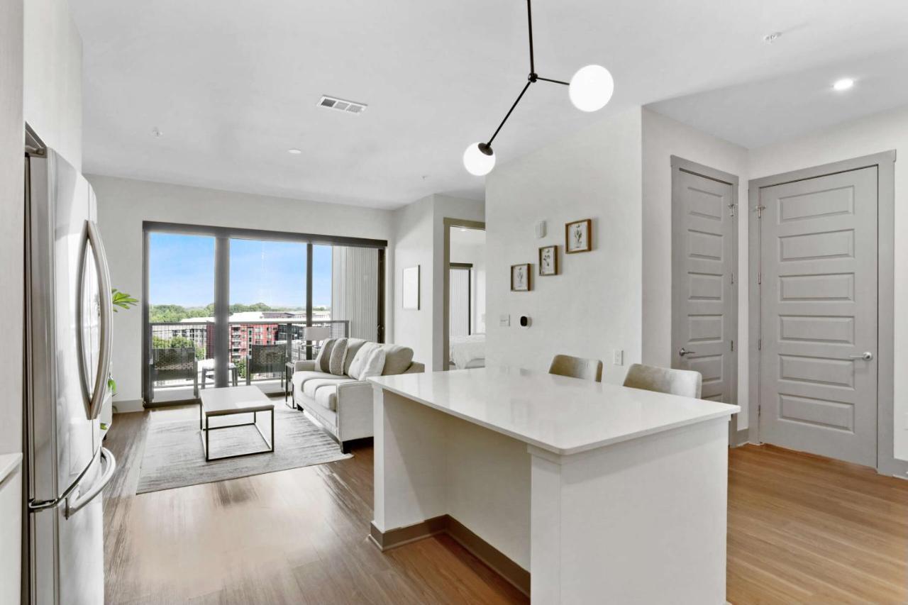 Luxury Apt In West Midtown アトランタ エクステリア 写真